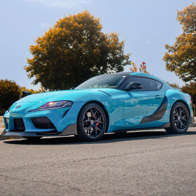 Quality TPU Super Gloss Miami Blue Car Vinyl Wrap - Image 3