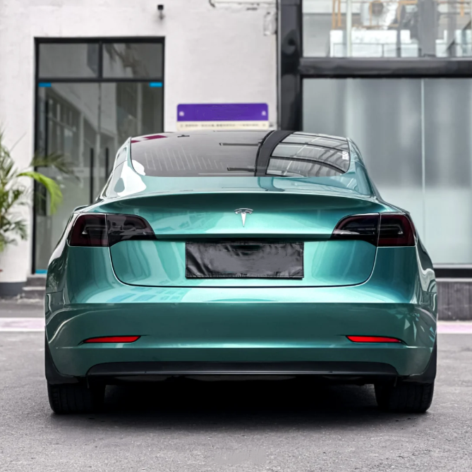 Quality Gloss Shiny Green Car Vinyl Wrap - Image 5